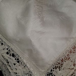 Vintage Handmade 33" x 33" lace edge tablecloth